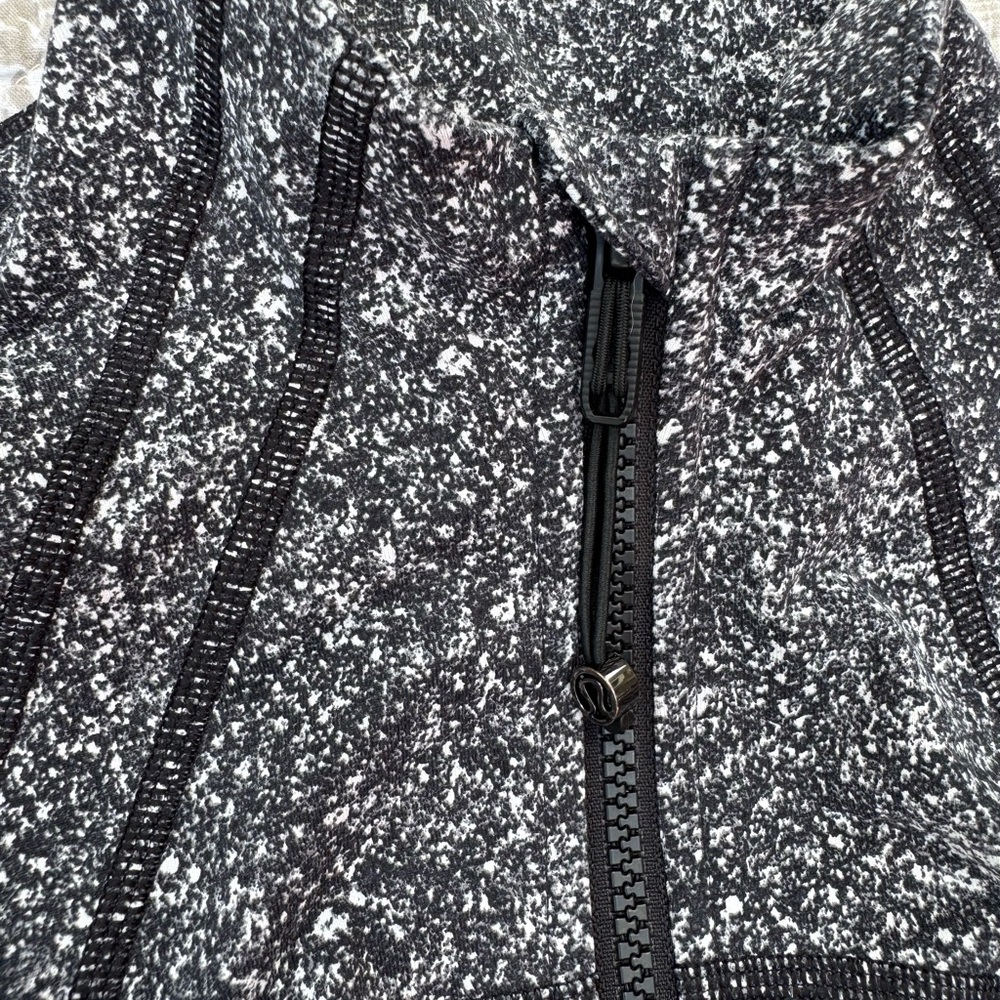 Lululemon define jacket- size 8